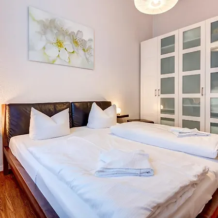 Anna Bernstein Apartment